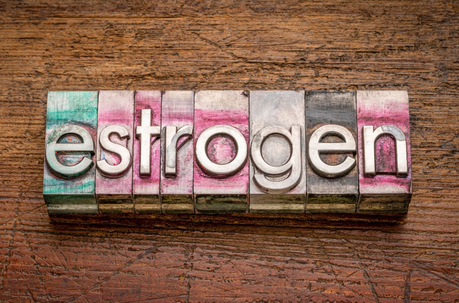 Estrogen suy giảm ảnh hưởng đến mùi cơ thể