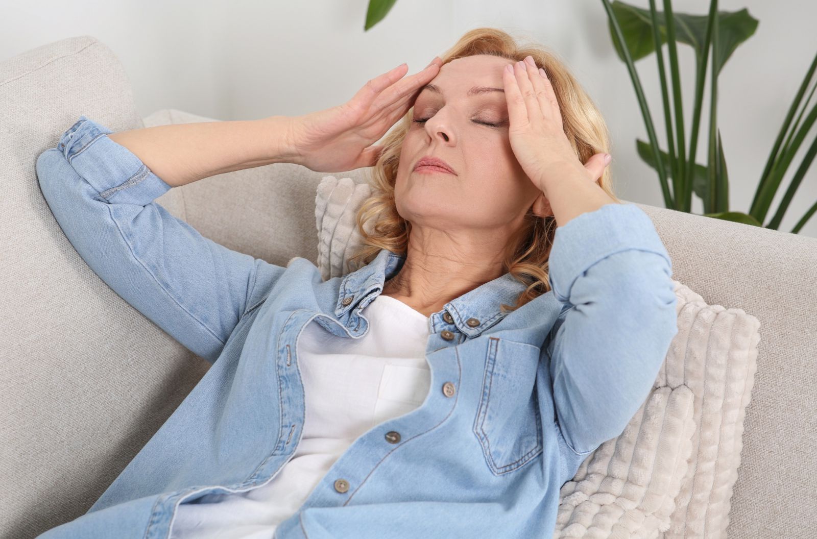 Sự thay đổi của nội tiết tố ảnh hưởng đến mỡ máu